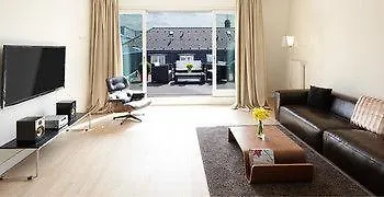 红色公寓酒店 5*