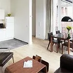 The Red - Living By The Rhine 5* Düsseldorf