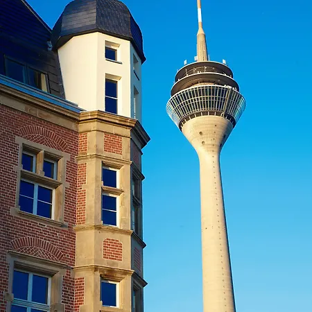 Apartmanhotel The Red - Living By The Rhine 5*