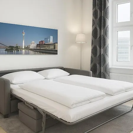 The Red - Living By The Rhine Apartmanhotel Düsseldorf