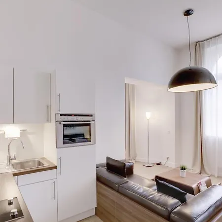 The Red - Living Suites By The Rhine