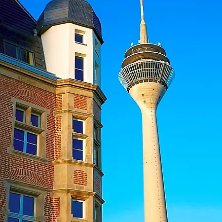 The Red - Living By The Rhine 5*