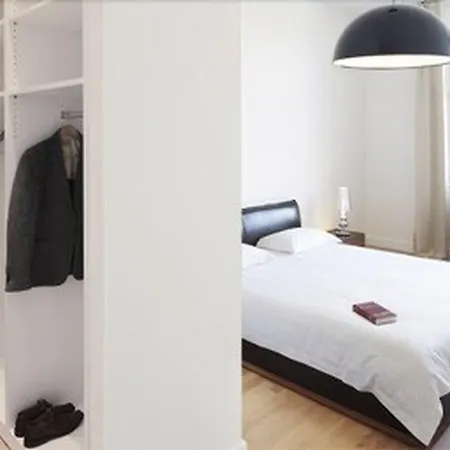 The Red - Living By The Rhine 5*