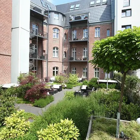 The Red - Living By The Rhine 5* Düsseldorf
