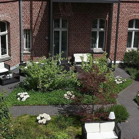 The Red Düsseldorf