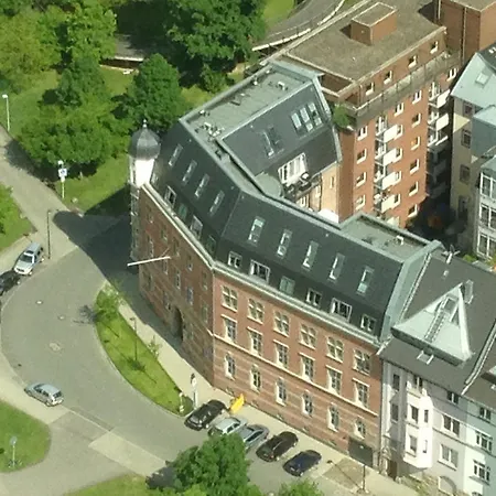 The Red Düsseldorf