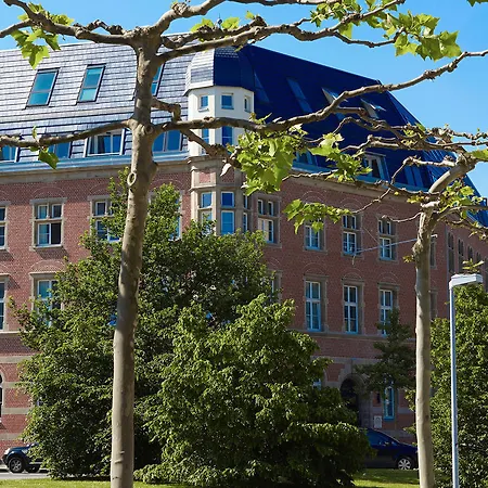 The Red - Living By The Rhine