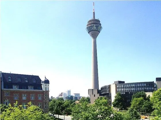 The Red - Living By The Rhine 5*