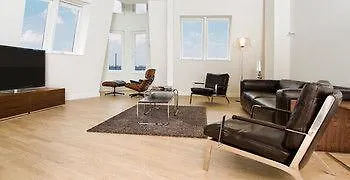 The Red - Living Suites By The Rhine Aparthotel