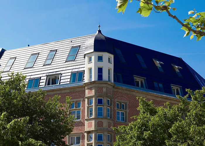 Hotel apartamentowy The Red - Living By The Rhine 5*