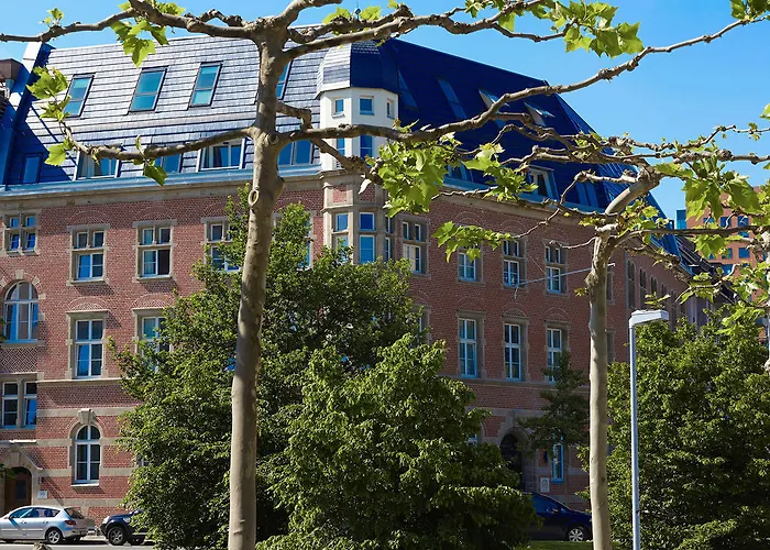 The Red - Living Suites By The Rhine