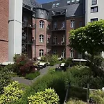 Aparthotel The Red - Living By The Rhine
