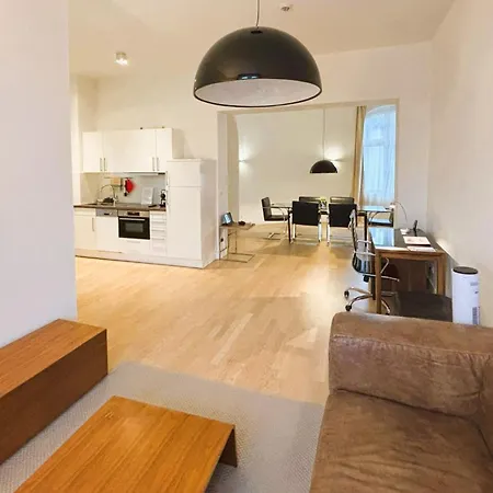 The Red - Living Suites By The Rhine