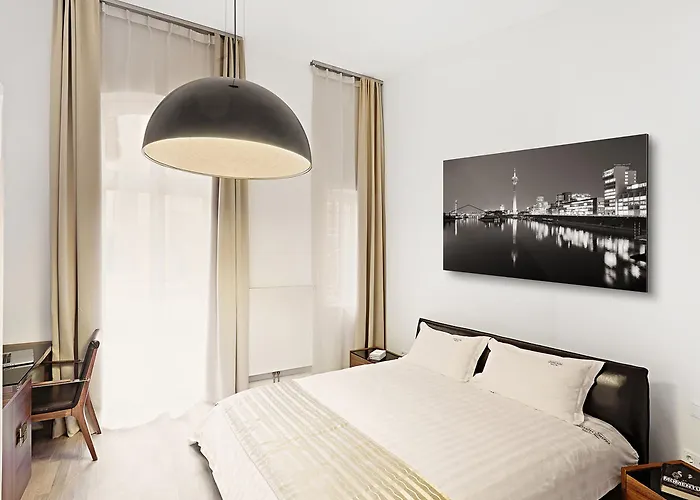 Apartahotel The Red - Living By The Rhine Düsseldorf